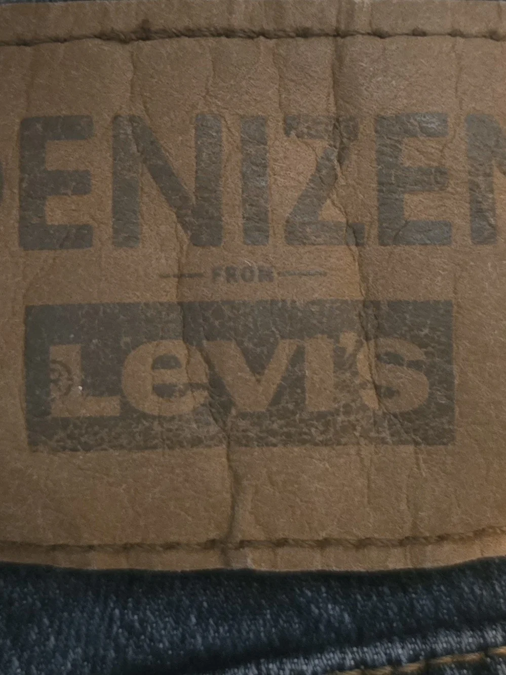 Denizen from Levi's Men's 218 Straight Fit Dark Wash Blue Denim Jeans Mid Rise